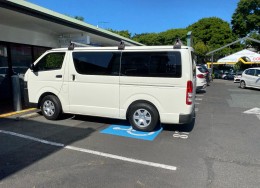 Toyota HiAce LWB 6.0I (petrol) 4 door