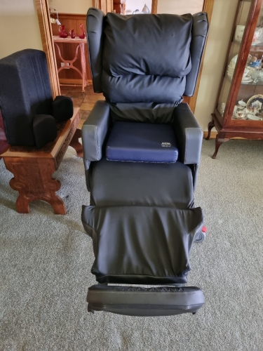 Configura Advanced Mobile Chair