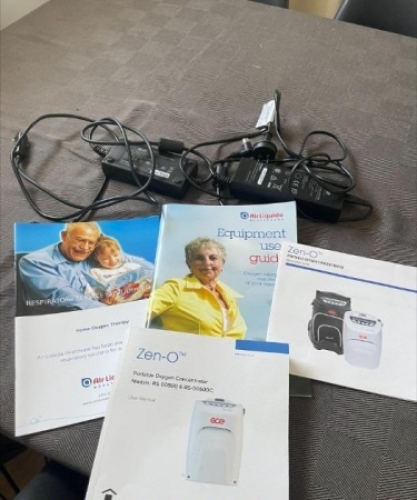 4105_an_image_of__the_zen-o_portable_oxygen_concentrator_brochures_and_accessoriespng