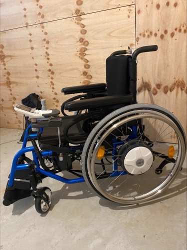 Quickie 2 - Wheelchair - Motorised