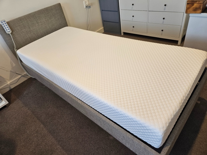 I-Care IC333 Bed with Mattress