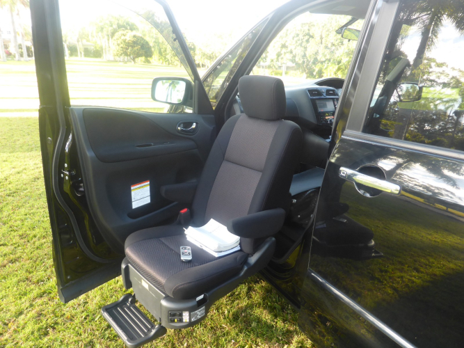 2012 Nissan Serena Highway Star Turnout Seat