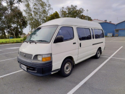 2001 Toyota Hiace Commuter Low Km Auto Lifter