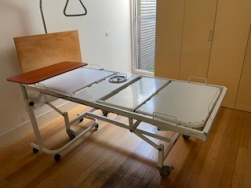 Engrit Electric Hospital Bed & Overbed Table