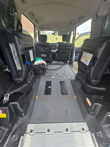 Nissan Serena 2013 - Wheelchair Accessible Van