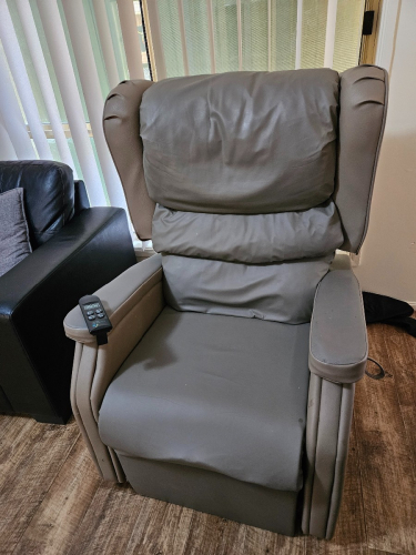 Recliner/Lifter Chair - Excellent Condition, 4 yrs old