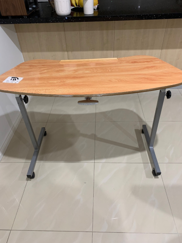 Adjustable Table Tray