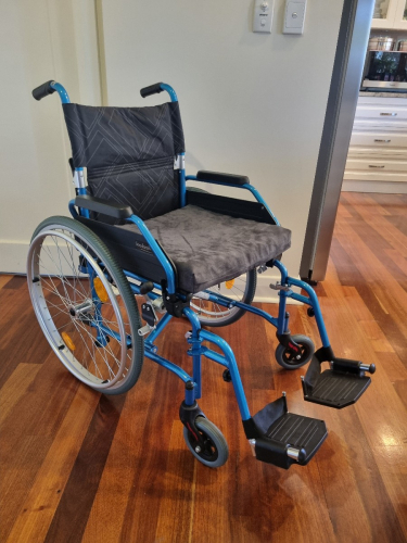 Superlite Aluminium Self-Propelled Wheelchair