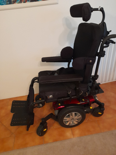 Tilt-in-Space Wheelchair