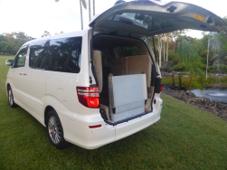 2006 Toyota Alphard Rear Wheelchair Entry