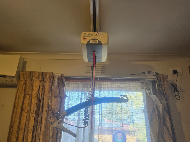 Ceiling-Mounted Patient Lift