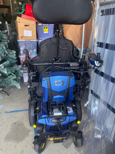 Powered Wheelchair - Quantum Edge 3
