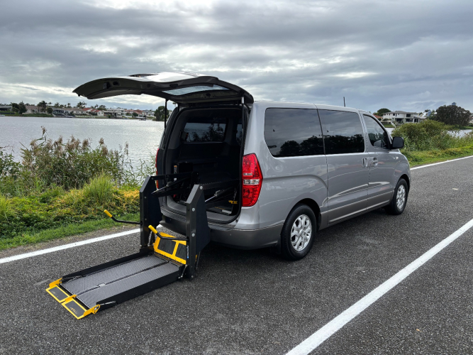 Wheelchair Van Hyundai iMax 2015