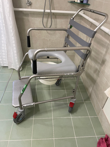 6352_shower_commode_4