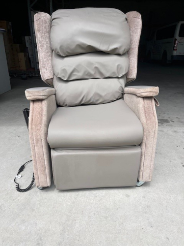 Configura Rise Recliner Comfort