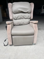 Configura Rise Recliner Comfort
