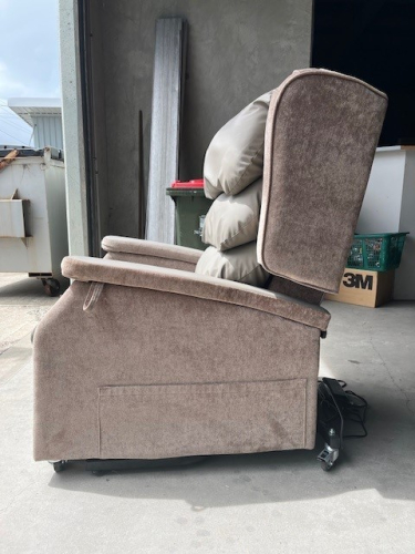 6357_chair_2