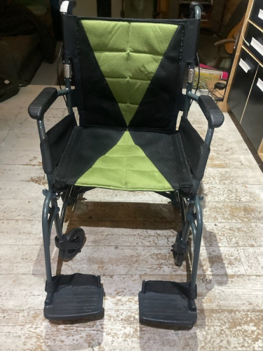 Aspire VIDA Lightweight Foldable Wheelchair