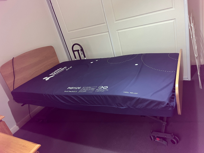 Electric King Single Accora Empresa Bed