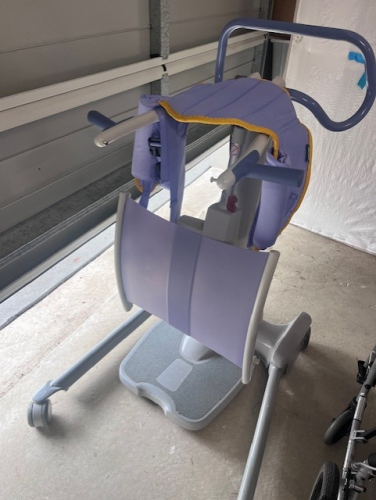 Arjo Sara Flex Lifter Stander Mobility Transfer