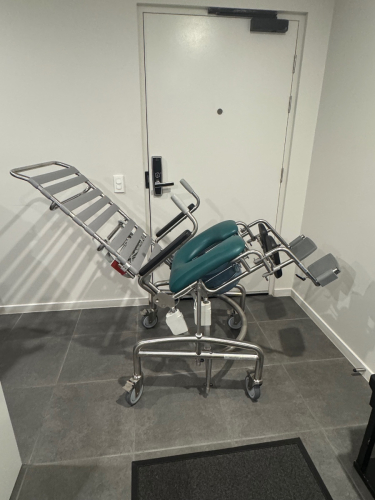 JUVO Care Commode