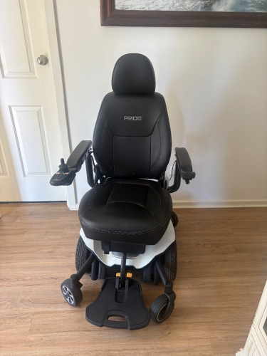 Pride Jazzy Air 2 Power Wheelchair