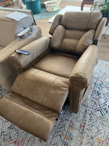 8123_lift_chair_photo_4