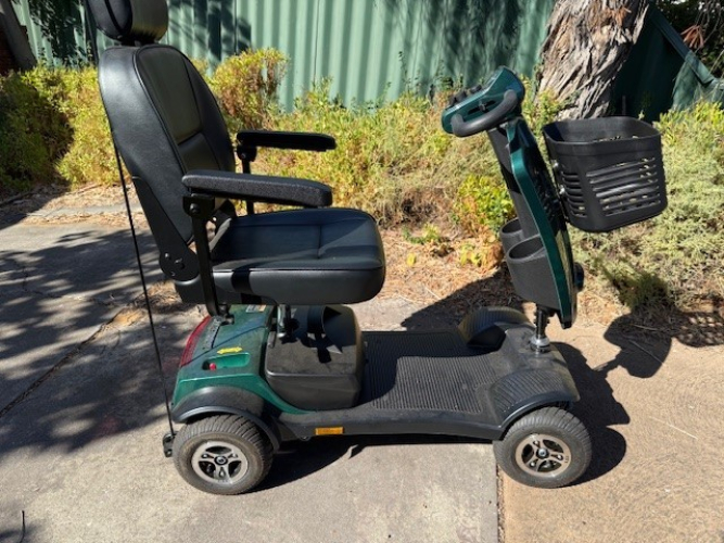 8166_scooter4