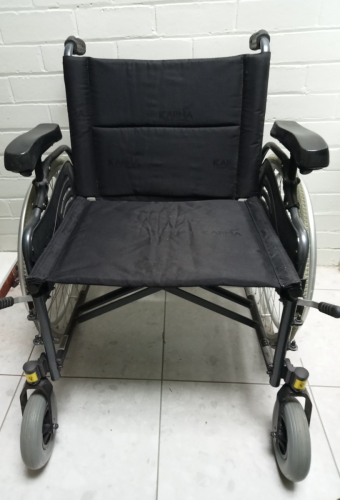 Large Manual Karma Wheelchair