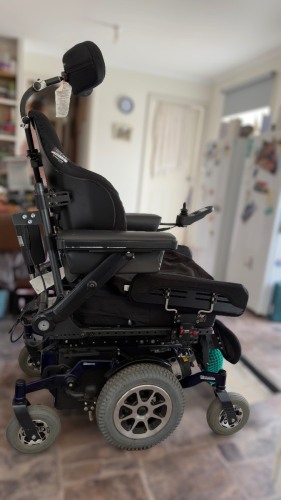 8235_aabellelectricwheelchair_9