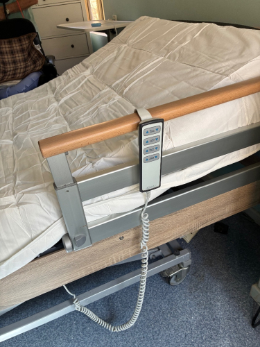 King Single Electric Bed and Mattress