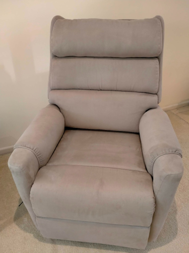 Aspire Signature Lift and Recliner Chair