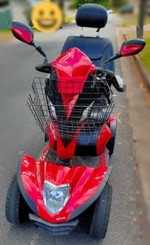 8471_scooterfront_4