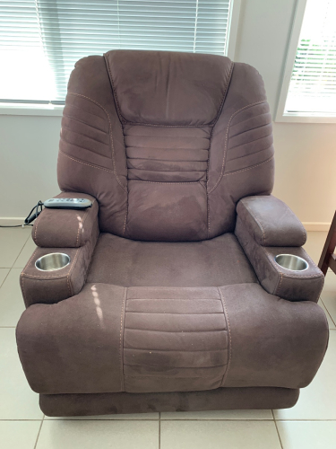 Theorem Electric Recliner/Lift Chair