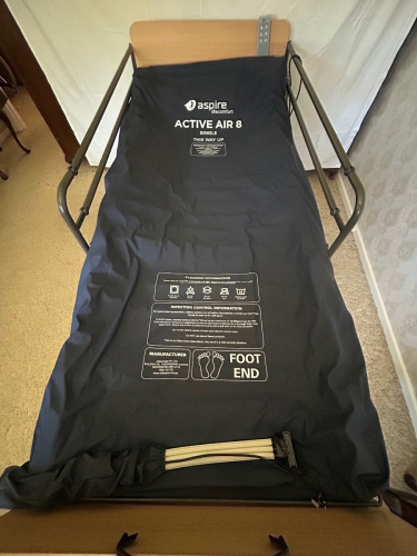 8574_bed_with_sides__mattress