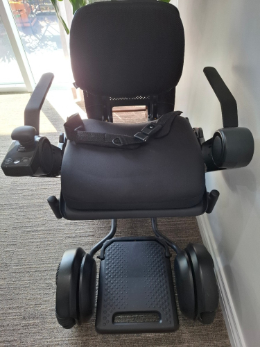 8681_whill_power_wheelchair_-_3_-_20260208_154836_r68081844
