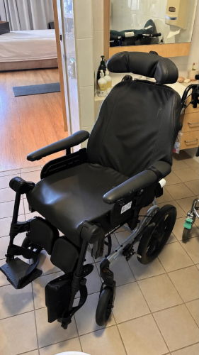 Invacare Rea Azalea Tilt-in-Space Wheelchair