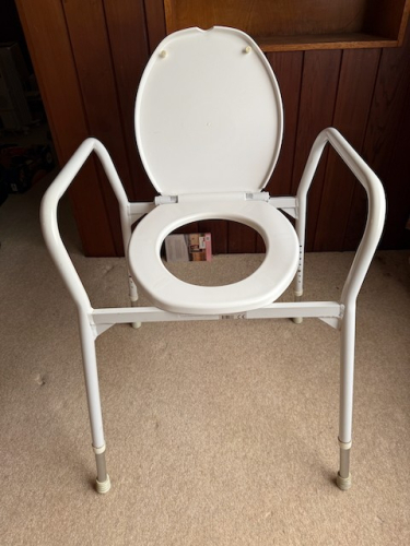 8965_over_toilet_seat_frame_1b