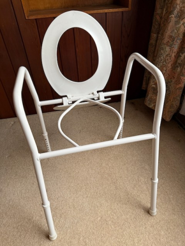 8966_over_toilet_seat_frame_2c
