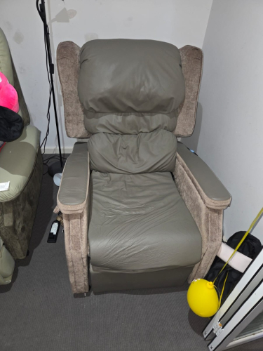 Configura Comfort Recliner Chair