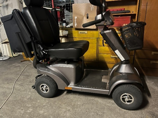 E-Scooter  - 4 wheel