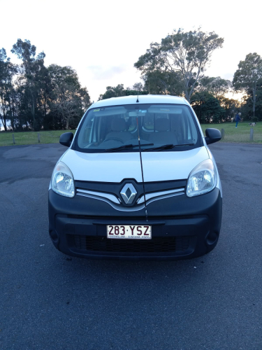 Renault Kangoo with Hoist