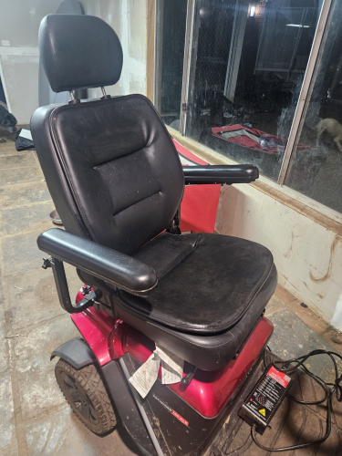 Pathrider 140XL E Scooter