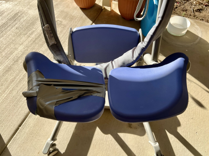 9369_both_seats
