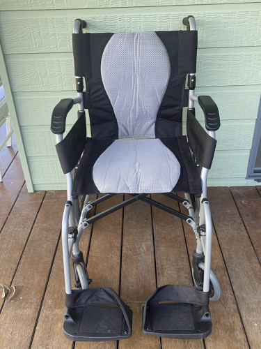Karma Ergo Lite Deluxe KM-2512 Wheelchair