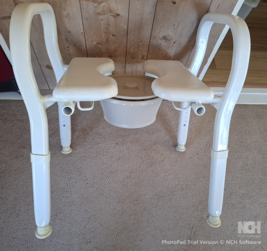 Commode Chair - Solid Wide
