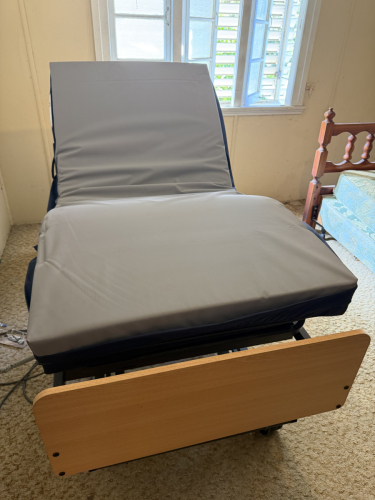 Aidacare AC4 Electric Adjustable Bed