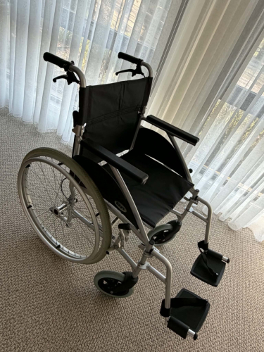 Lightweight Folding Wheelchair