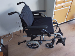 Breezy Basic2 Wheelchair