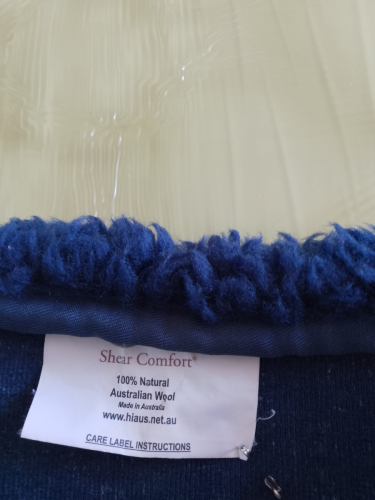 9717_blue_sheepskin_label